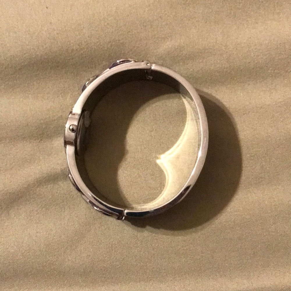 Watch - Picture 2 of 2